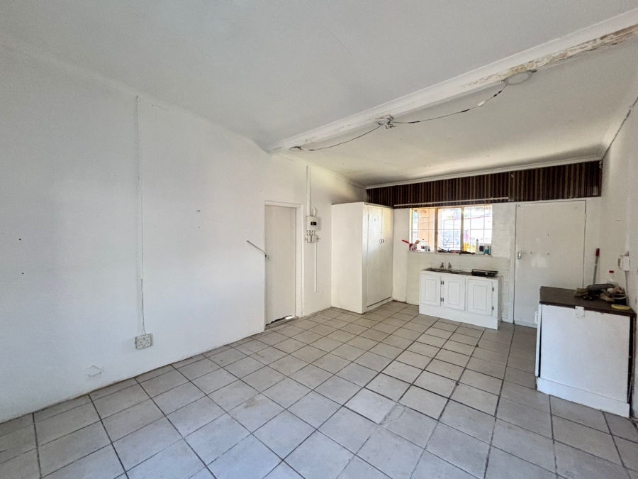6 Bedroom Property for Sale in Songloed North West